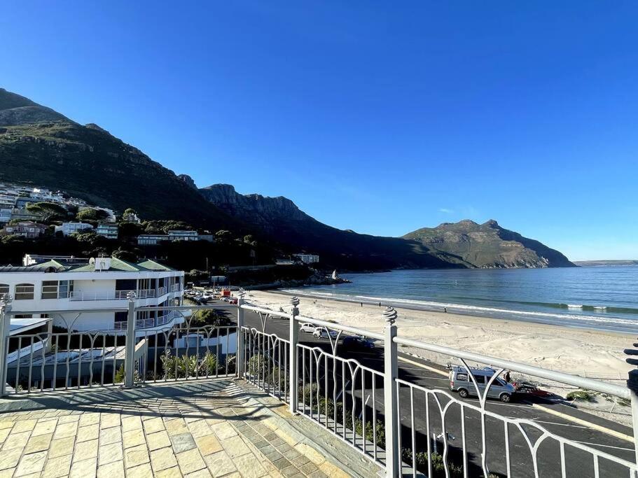 Apartment Stunning Penthouse In Hout Bay Overlooking The Cape Town